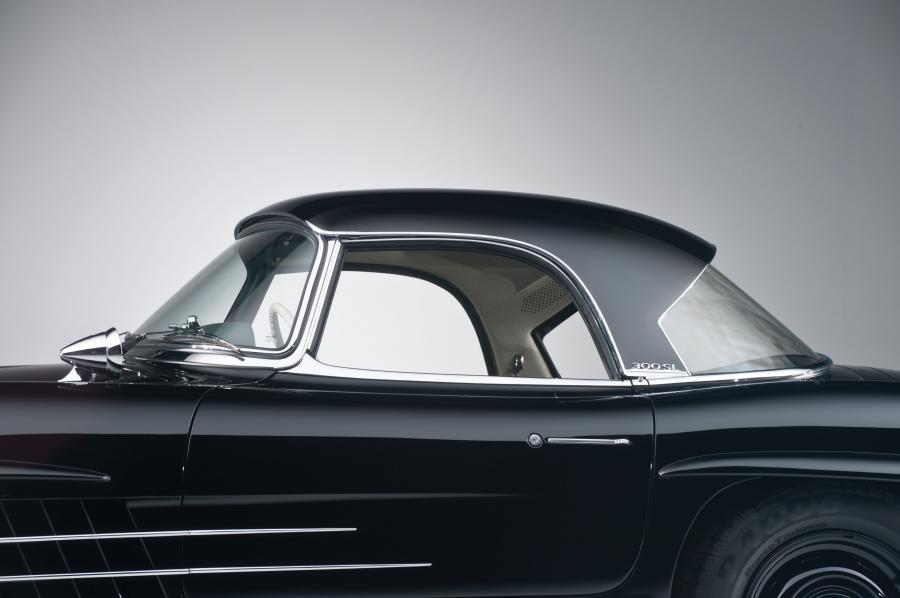 Mercedes-Benz 300 SL Roadster 1960 года  (фото 18 из 60)